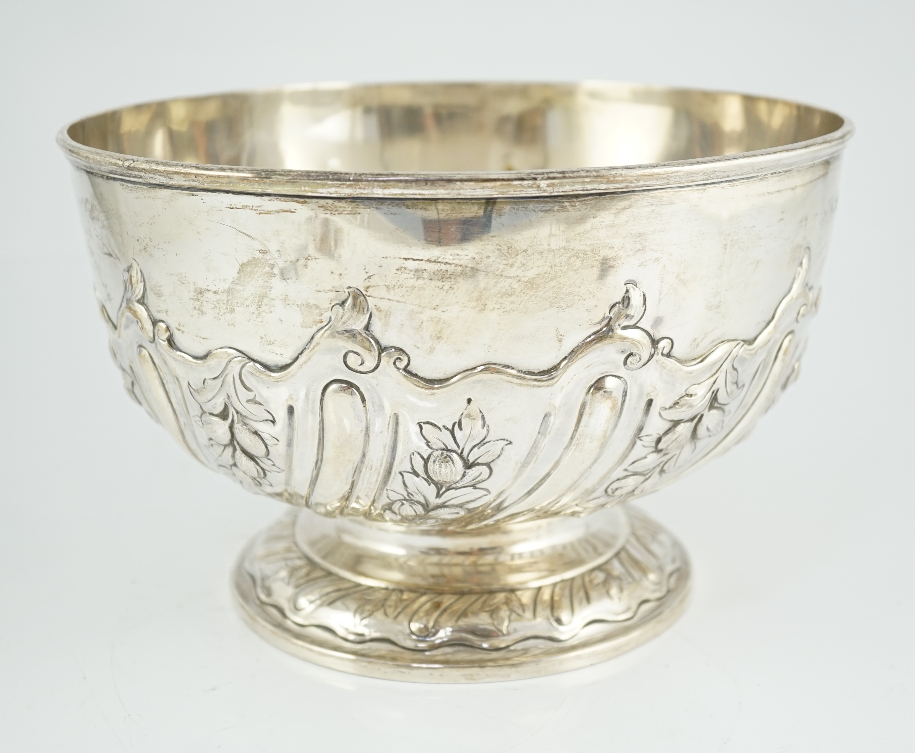 An Edwardian repousse silver rose bowl, by Daniel & John Welby